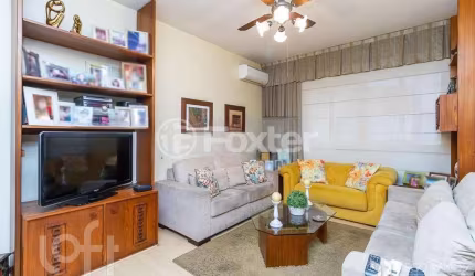 Apartamento com 3 quartos à venda na Rua Duque de Caxias, 910, Centro Histórico, Porto Alegre, 124 m2 por R$ 640.000