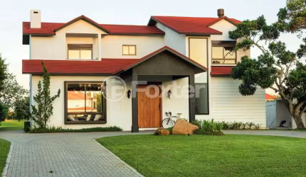 Casa em condomínio fechado com 4 quartos à venda na RS 389, 5990, Centro, Xangri-Lá, 286 m2 por R$ 3.890.000