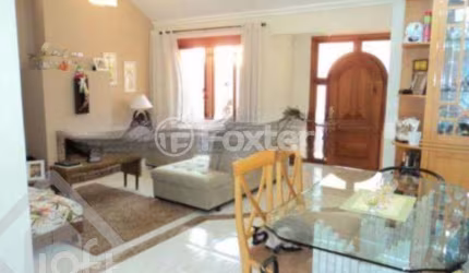 Casa com 3 quartos à venda na Avenida Guaíba, 13914, Serraria, Porto Alegre, 293 m2 por R$ 990.000