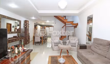 Casa com 3 quartos à venda na Rua Liberal, 1455, Tristeza, Porto Alegre, 215 m2 por R$ 690.000