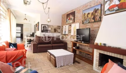 Casa com 4 quartos à venda na Travessa Luiz Rossetti, 16, Azenha, Porto Alegre, 336 m2 por R$ 880.000
