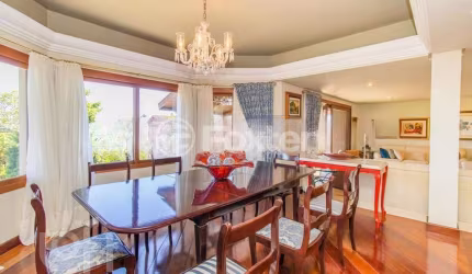 Casa com 3 quartos à venda na Rua Dona Lida Monteiro, 450, Teresópolis, Porto Alegre, 408 m2 por R$ 1.799.000