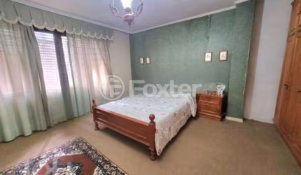 Casa com 4 quartos à venda na Rua Doutor Alberto Albertini, 329, São Sebastião, Porto Alegre, 268 m2 por R$ 933.000