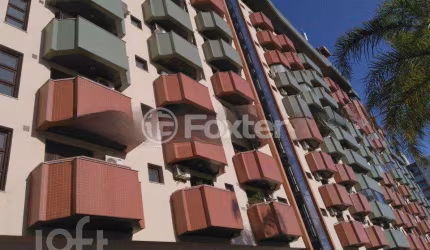 Kitnet / Stúdio à venda na Avenida Independência, 813, Independência, Porto Alegre, 52 m2 por R$ 395.000