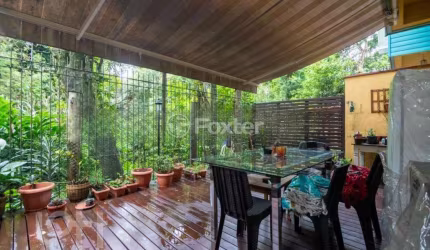 Casa em condomínio fechado com 4 quartos à venda na Rua Doutor Armando Barbedo, 118, Tristeza, Porto Alegre, 271 m2 por R$ 1.180.000