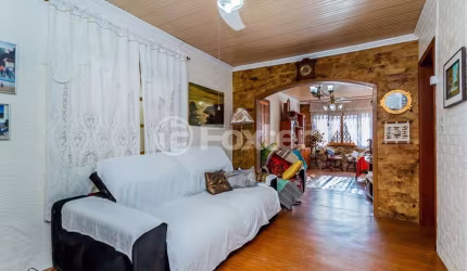 Casa com 4 quartos à venda na Rua Pastor Gustav Nordlund, 405, Parque Santa Fé, Porto Alegre, 200 m2 por R$ 550.000