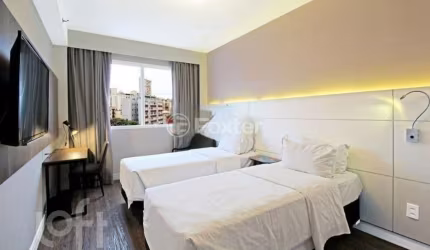 Kitnet / Stúdio à venda na Avenida Loureiro da Silva, 1692, Cidade Baixa, Porto Alegre, 22 m2 por R$ 420.000