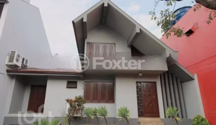 Casa com 3 quartos à venda na Avenida Vereador Adão Rodrigues de Oliveira, 520, Ideal, Novo Hamburgo, 263 m2 por R$ 900.000