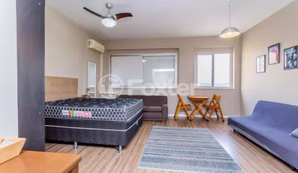 Kitnet / Stúdio à venda na Rua Duque de Caxias, 955, Centro Histórico, Porto Alegre, 39 m2 por R$ 285.000