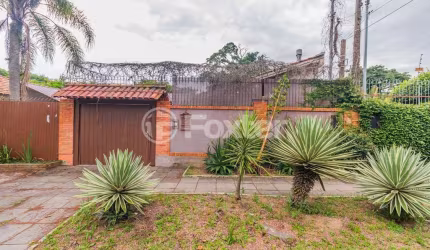 Casa com 5 quartos à venda na Avenida Imperial, 176, Ipanema, Porto Alegre, 300 m2 por R$ 617.500