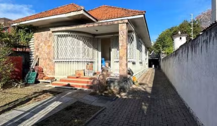 Casa com 2 quartos à venda na Rua Comendador Castro, 347, Ipanema, Porto Alegre, 344 m2 por R$ 640.000