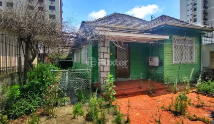 Terreno comercial à venda na Rua Acélio Daudt, 25, Passo da Areia, Porto Alegre, 300 m2 por R$ 575.000