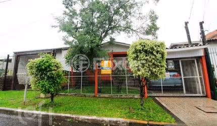 Casa com 4 quartos à venda na Rua Júlio César Redecker, 48, São José, Canoas, 82 m2 por R$ 210.000