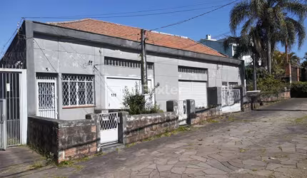 Barracão / Galpão / Depósito à venda na Rua Marechal Sampaio, 173, Jardim Floresta, Porto Alegre, 450 m2 por R$ 2.492.600