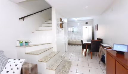 Casa com 2 quartos à venda na Rua Montana, 89, Mato Grande, Canoas, 73 m2 por R$ 310.100
