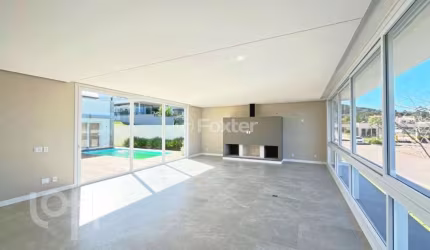 Casa em condomínio fechado com 3 quartos à venda na Estrada das Três Meninas, 1501, Vila Nova, Porto Alegre, 339 m2 por R$ 2.099.000