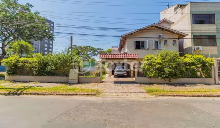 Casa comercial com 2 salas à venda na Rua Nicolau Faillace, 12, Jardim Itu Sabará, Porto Alegre, 253 m2 por R$ 798.000