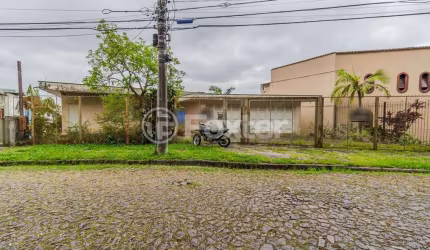 Casa com 5 quartos à venda na Rua Bororó, 699, Vila Assunção, Porto Alegre, 300 m2 por R$ 1.750.000