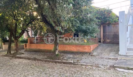 Casa com 3 quartos à venda na Rua Malgaxe, 124, Vila Ipiranga, Porto Alegre, 110 m2 por R$ 590.000