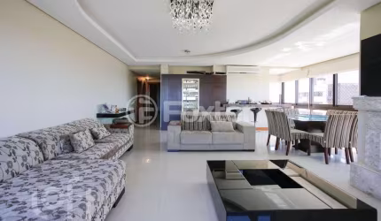 Apartamento com 4 quartos à venda na Rua Cabral, 875, Rio Branco, Porto Alegre, 191 m2 por R$ 2.350.000