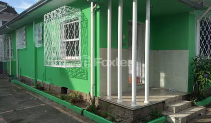 Casa com 3 quartos à venda na Rua Coronel João Pacheco de Freitas, 132, Jardim Itu Sabará, Porto Alegre, 250 m2 por R$ 498.000