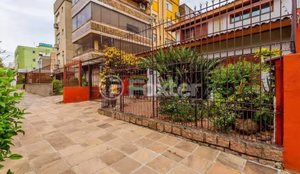 Casa com 4 quartos à venda na Rua Surupá, 95, Jardim Botânico, Porto Alegre, 270 m2 por R$ 1.100.000