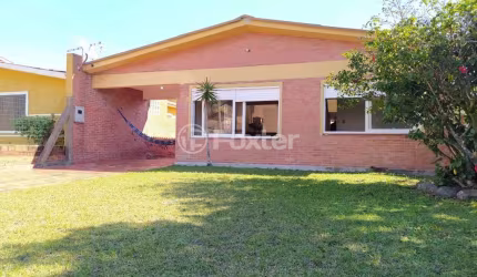 Casa com 3 quartos à venda na Rua Marfim, 287, Rainha do Mar, Xangri-Lá, 105 m2 por R$ 480.000