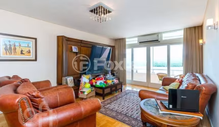 Apartamento com 3 quartos à venda na Avenida Mauá, 841, Centro Histórico, Porto Alegre, 156 m2 por R$ 875.000