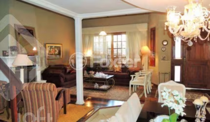 Casa com 3 quartos à venda na Rua Ítalo Brutto, 410, Espírito Santo, Porto Alegre, 180 m2 por R$ 690.000
