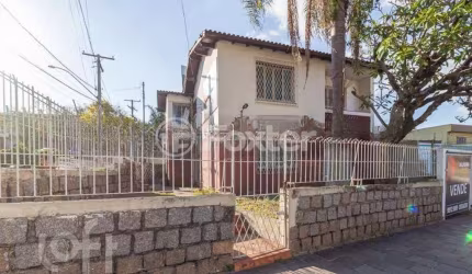 Casa com 3 quartos à venda na Rua Coronel Aparício Borges, 2588, Glória, Porto Alegre, 203 m2 por R$ 550.000