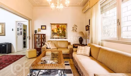 Casa com 3 quartos à venda na Rua Portugal, 1035, São João, Porto Alegre, 219 m2 por R$ 990.000
