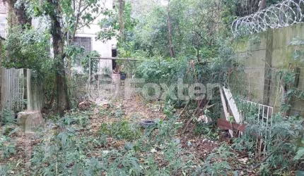 Casa com 4 quartos à venda na Rua Octávio de Souza, 300, Teresópolis, Porto Alegre, 144 m2 por R$ 220.000