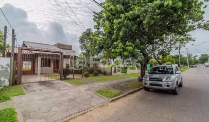 Casa com 3 quartos à venda na Avenida Orleaes, 286, Guarujá, Porto Alegre, 182 m2 por R$ 850.000
