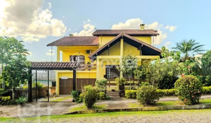 Casa com 3 quartos à venda na Rua da Constelação, 522, Santa Teresa, São Leopoldo, 364 m2 por R$ 1.250.000