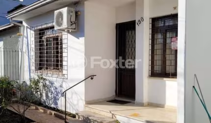 Casa com 6 quartos à venda na Rua Ibirubá, 190, Cavalhada, Porto Alegre, 244 m2 por R$ 650.000