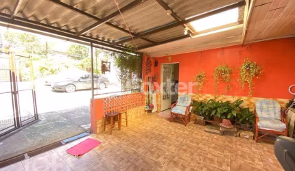 Casa com 3 quartos à venda na Rua Ana Aurora do Amaral Lisboa, 65, Passo das Pedras, Porto Alegre, 101 m2 por R$ 320.000