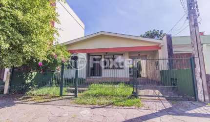 Casa com 4 quartos à venda na Rua Gaston Englert, 545, Vila Ipiranga, Porto Alegre, 168 m2 por R$ 750.000