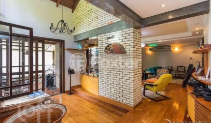 Casa em condomínio fechado com 4 quartos à venda na Rua Erechim, 100, Nonoai, Porto Alegre, 331 m2 por R$ 1.050.000