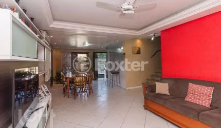Casa com 3 quartos à venda na Rua Eugênio Du Pasquier, 283, Cristo Redentor, Porto Alegre, 203 m2 por R$ 890.000