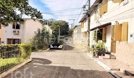 Casa com 2 quartos à venda na Avenida Vicente Monteggia, 2772, Cavalhada, Porto Alegre, 50 m2 por R$ 130.000
