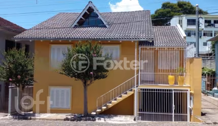 Casa com 3 quartos à venda na Rua Comendador Sílvio Toigo, 1052, Rio Branco, Caxias do Sul, 233 m2 por R$ 600.000