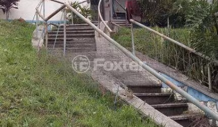 Casa com 5 quartos à venda na Rua Domingos Martins, 2600, Centro, Canoas, 223 m2 por R$ 700.000