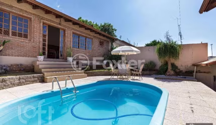 Casa com 3 quartos à venda na Rua Landel de Moura, 3074, Tristeza, Porto Alegre, 205 m2 por R$ 830.000