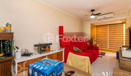 Apartamento com 3 quartos à venda na Rua Professor Carvalho Freitas, 611, Teresópolis, Porto Alegre, 67 m2 por R$ 320.000