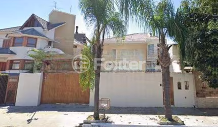 Casa com 4 quartos à venda na Rua Vereador Antônio Ferreira Alves, 753, Centro, Canoas, 315 m2 por R$ 1.200.000