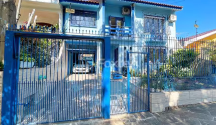 Casa com 4 quartos à venda na Rua Conselheiro Brusque, 189, Jardim Itu Sabará, Porto Alegre, 315 m2 por R$ 950.000