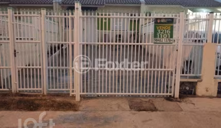 Casa em condomínio fechado com 3 quartos à venda na Rua Nair Garcia Martins, 64, Restinga, Porto Alegre, 50 m2 por R$ 299.000
