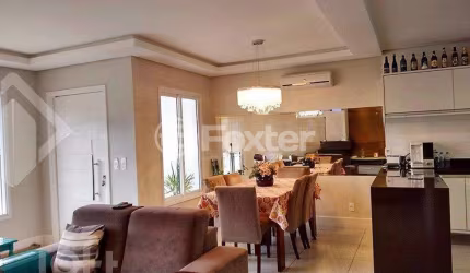 Casa em condomínio fechado com 4 quartos à venda na Rua Eroni Soares Machado, 300, Hípica, Porto Alegre, 240 m2 por R$ 900.000