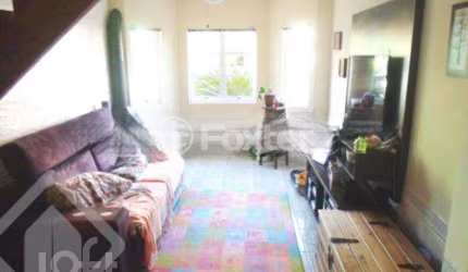 Casa em condomínio fechado com 3 quartos à venda na Rua Osório Mendes Ouriques, 330, Guarujá, Porto Alegre, 161 m2 por R$ 400.000