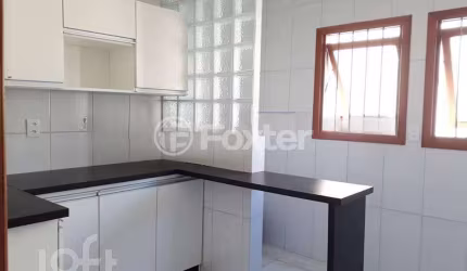 Casa em condomínio fechado com 3 quartos à venda na Rua Humberto de Campos, 1135, Partenon, Porto Alegre, 78 m2 por R$ 400.000